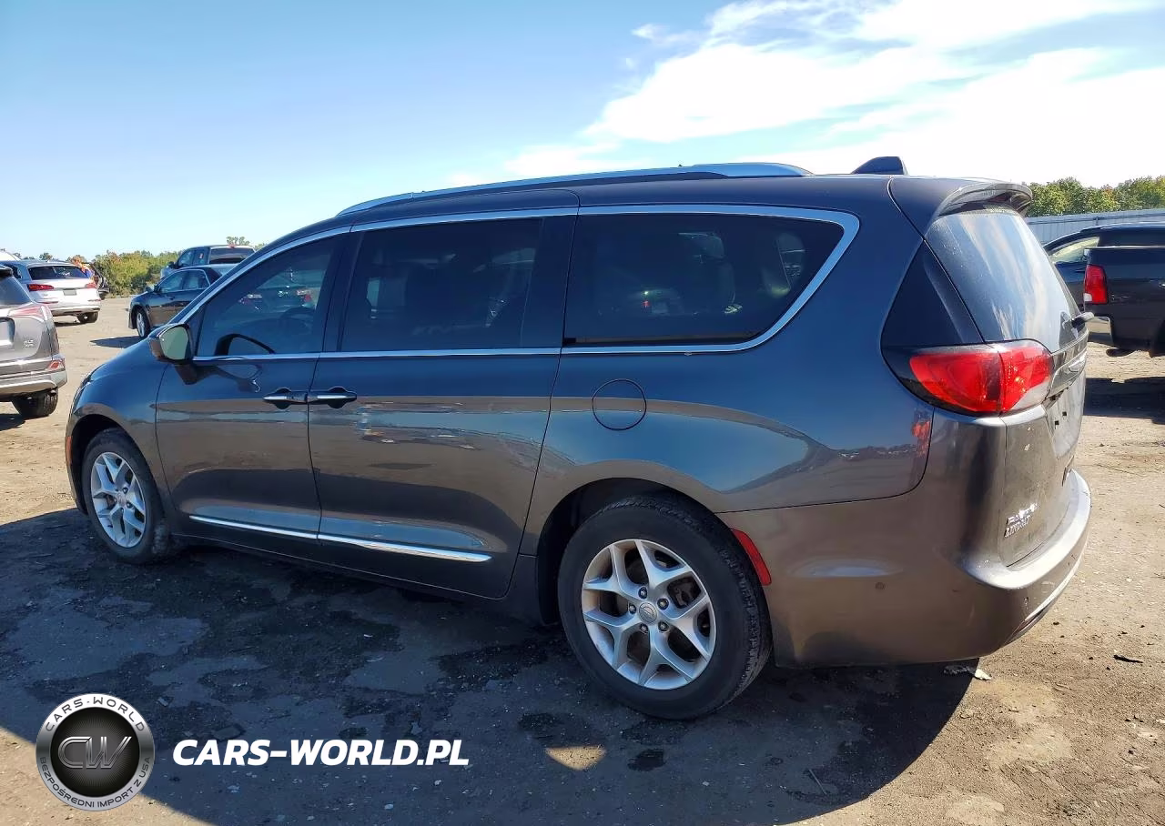 2017 Chrysler Pacifica Touring L Plus VIN:2C4RC1EG6HR669272 - 2