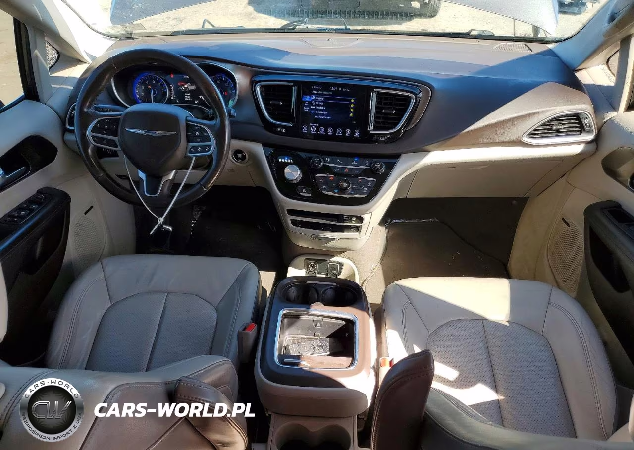 2017 Chrysler Pacifica Touring L Plus VIN:2C4RC1EG6HR669272 - 8