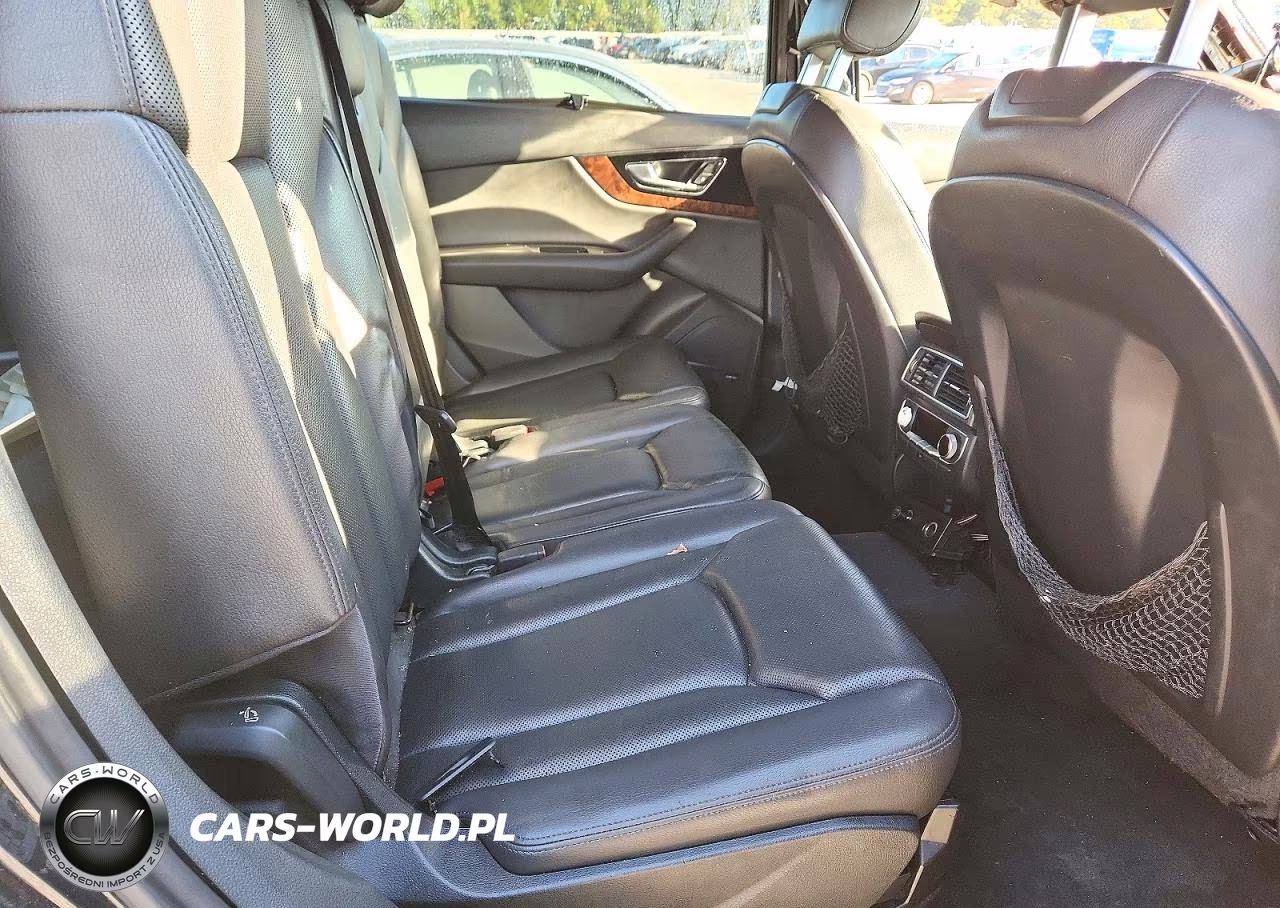 2017 Audi Q7 Prestige VIN:WA1VAAF76HD016683 - 11