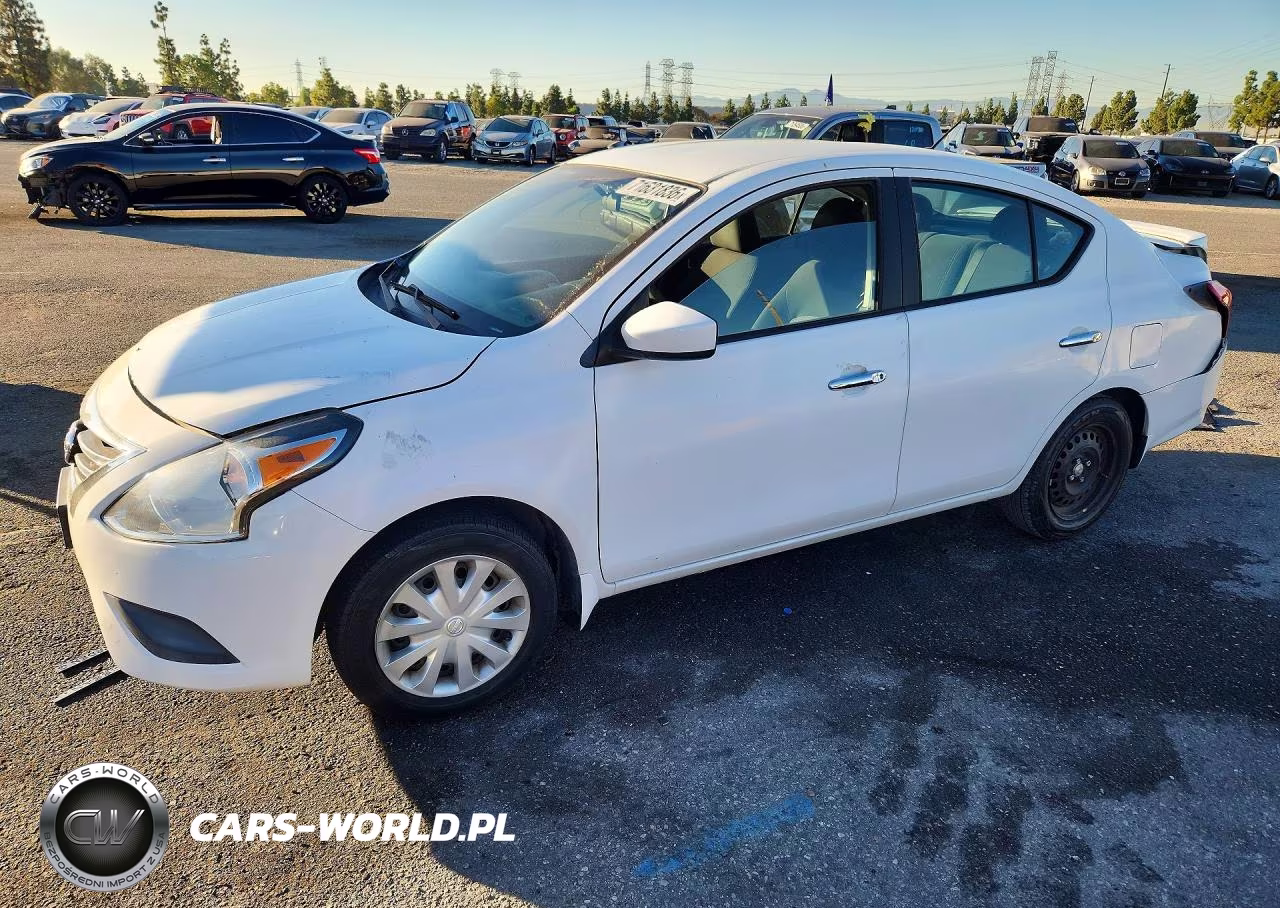 2016 Nissan Versa 1.6 Sv