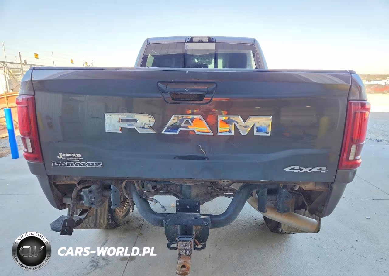 2025 Ram 2500 Laramie VIN:3C63R5FL3SG553054 - 6