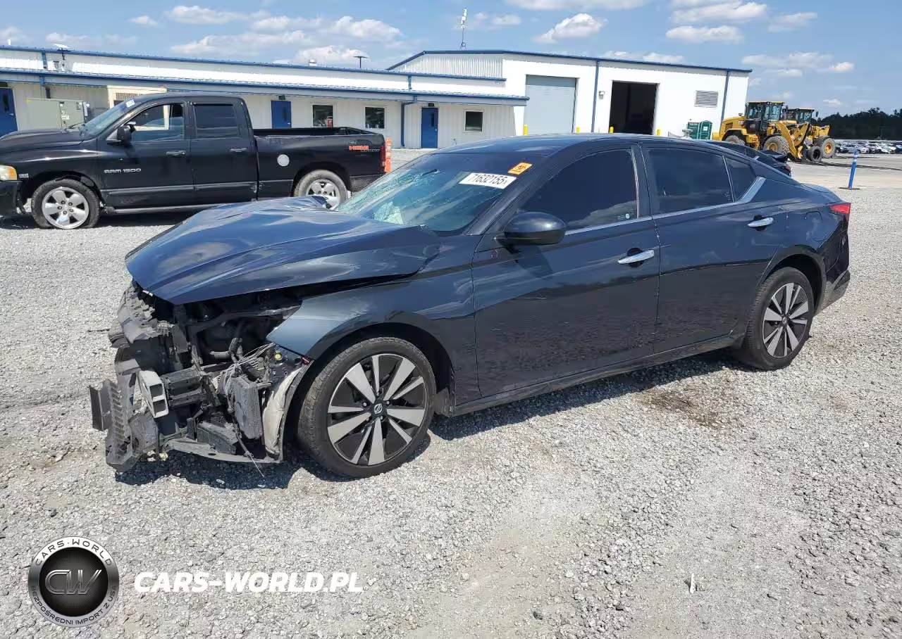 2021 Nissan Altima Sv