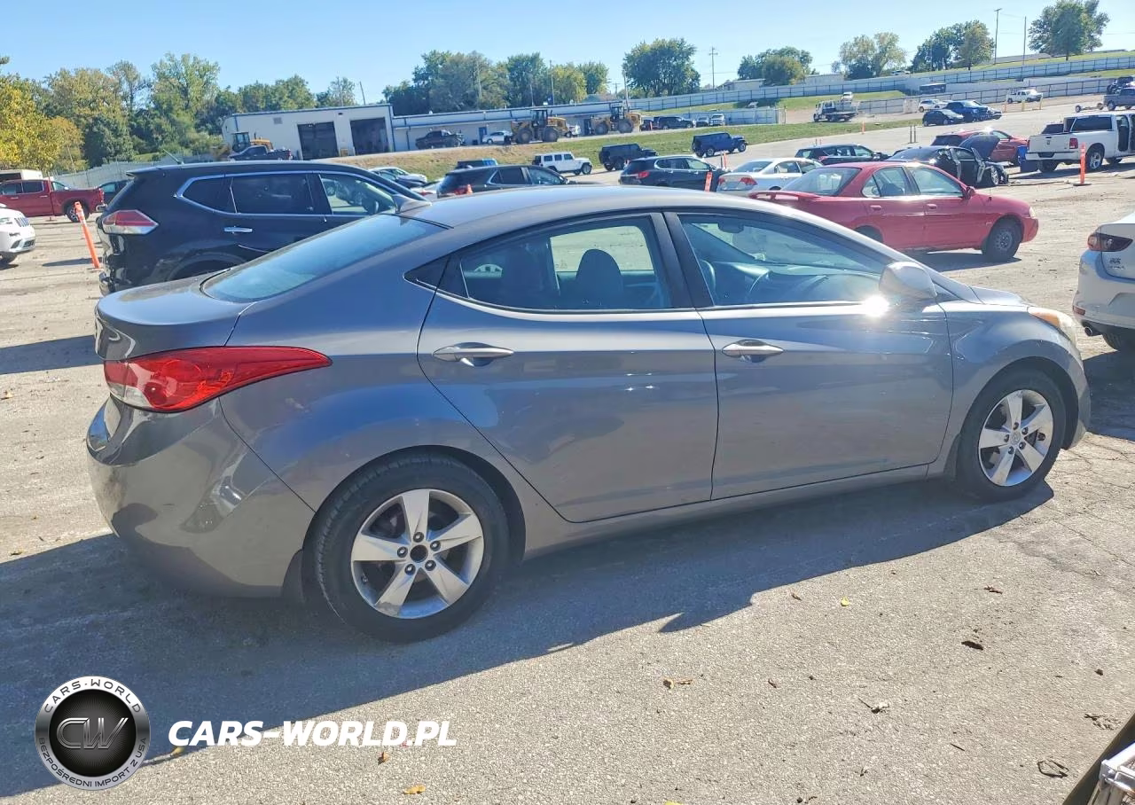 2013 Hyundai Elantra Gls VIN:5NPDH4AE2DH262042 - 3