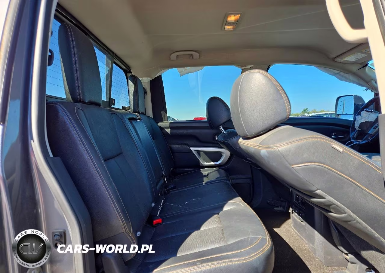 2019 Nissan Titan Sl VIN:1N6AA1E65KN500095 - 10