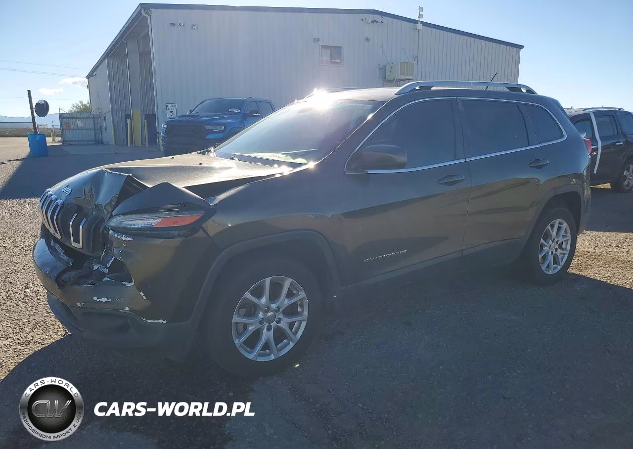 2014 Jeep Cherokee Latitude VIN:1C4PJLCS3EW262223 - 1
