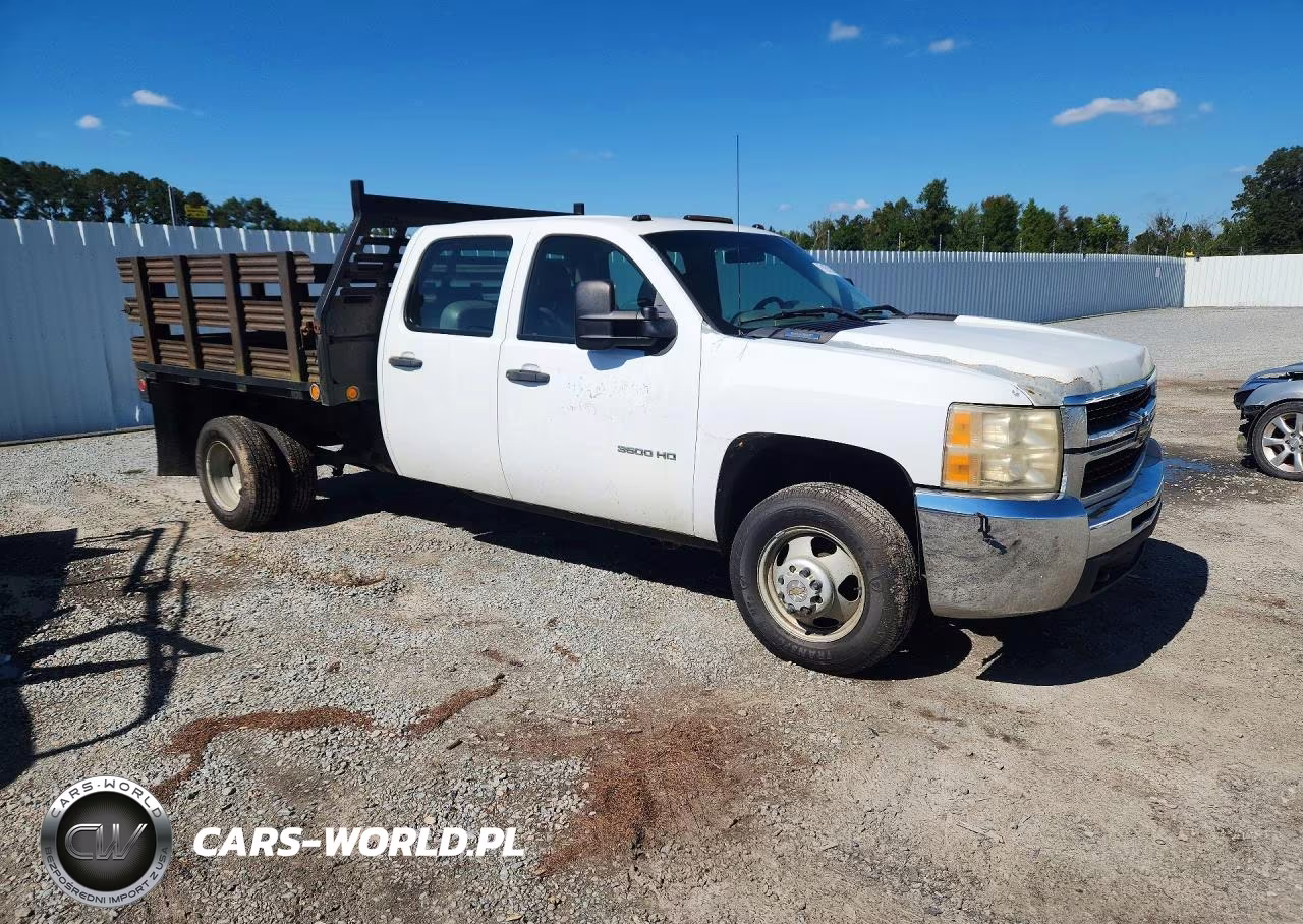 2010 Chevrolet Silverado K3500 VIN:1GB7KZBK1AF138077 - 4