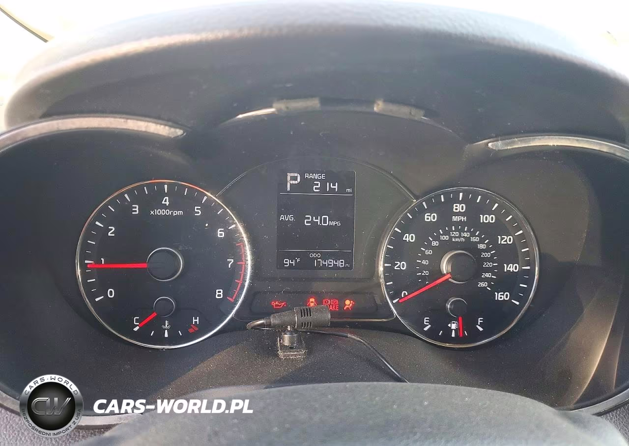 2017 Kia Forte Lx VIN:3KPFK4A74HE049910 - 9