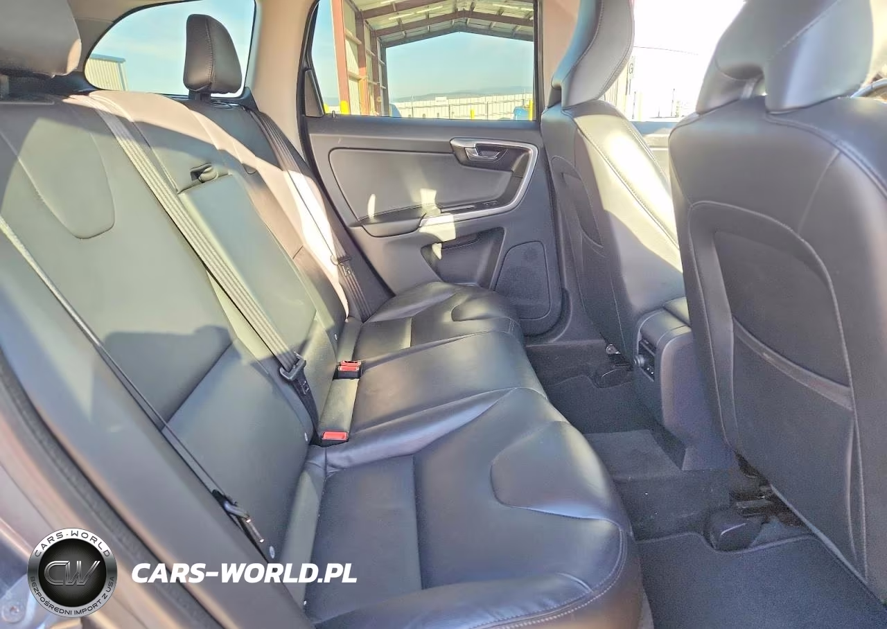 2016 Volvo Xc60 T5 Platinum VIN:YV4612RM3G2821050 - 10