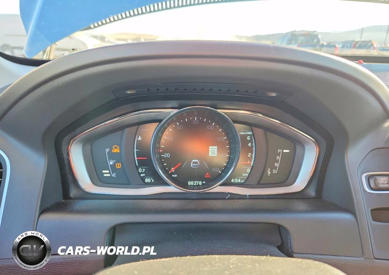 2016 Volvo Xc60 T5 Platinum VIN:YV4612RM3G2821050 - 9
