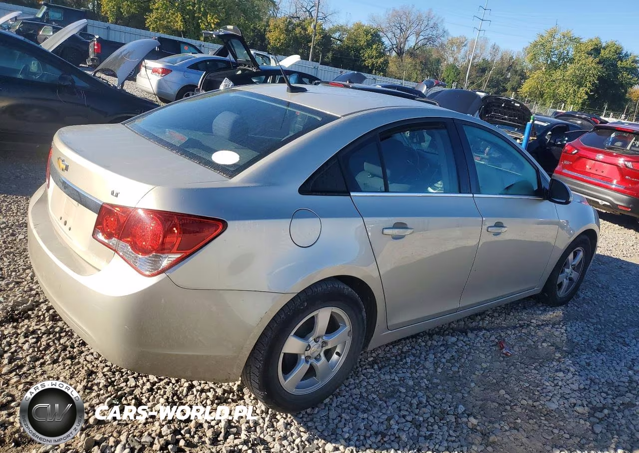 2014 Chevrolet Cruze Lt VIN:1G1PC5SB9E7427444 - 3