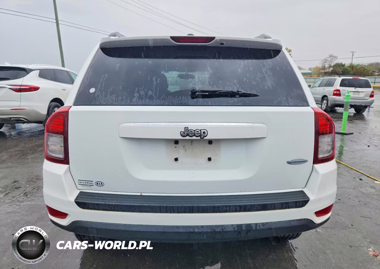 2016 Jeep Compass Latitude VIN:1C4NJCEA0GD628147 - 6