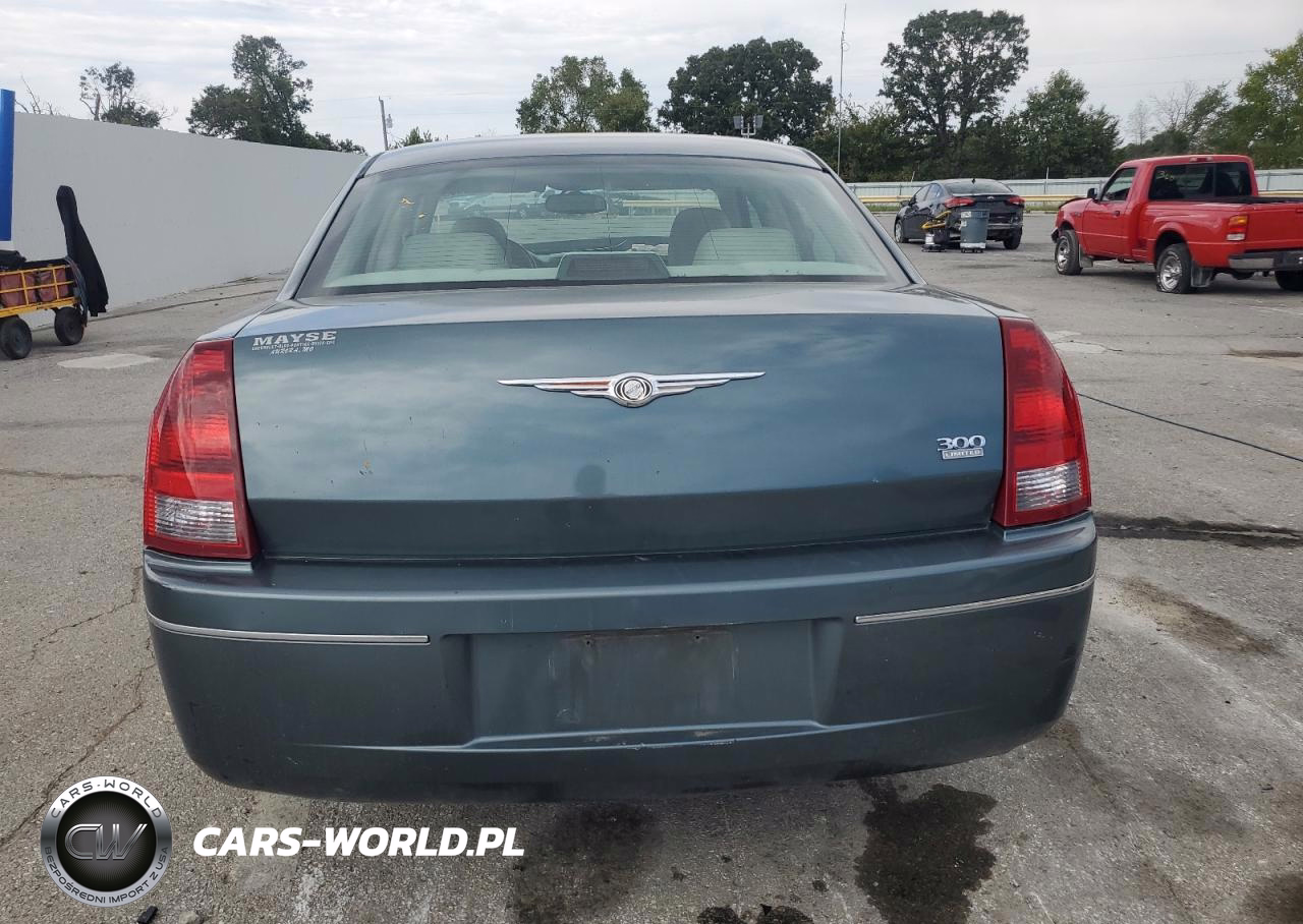 2005 Chrysler 300 Touring VIN:2C3AA53GX5H153516 - 6