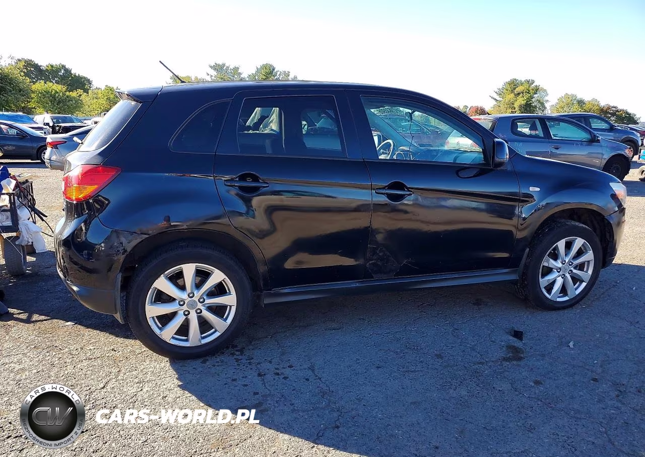 2015 Mitsubishi Outlander Sport Es VIN:4A4AR3AU0FE060944 - 3