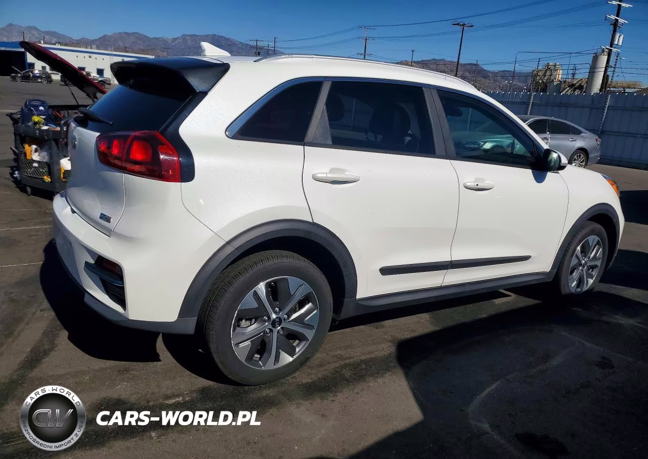 2020 Kia Niro Ex VIN:KNDCC3LG9L5053043 - 3