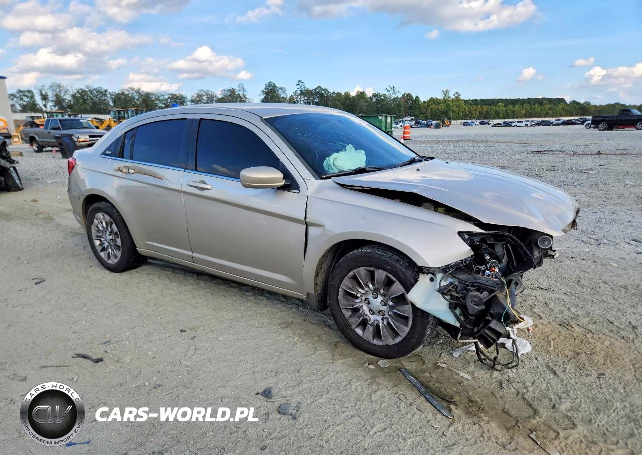 2014 Chrysler 200 Lx VIN:1C3CCBAB6EN214022 - 4