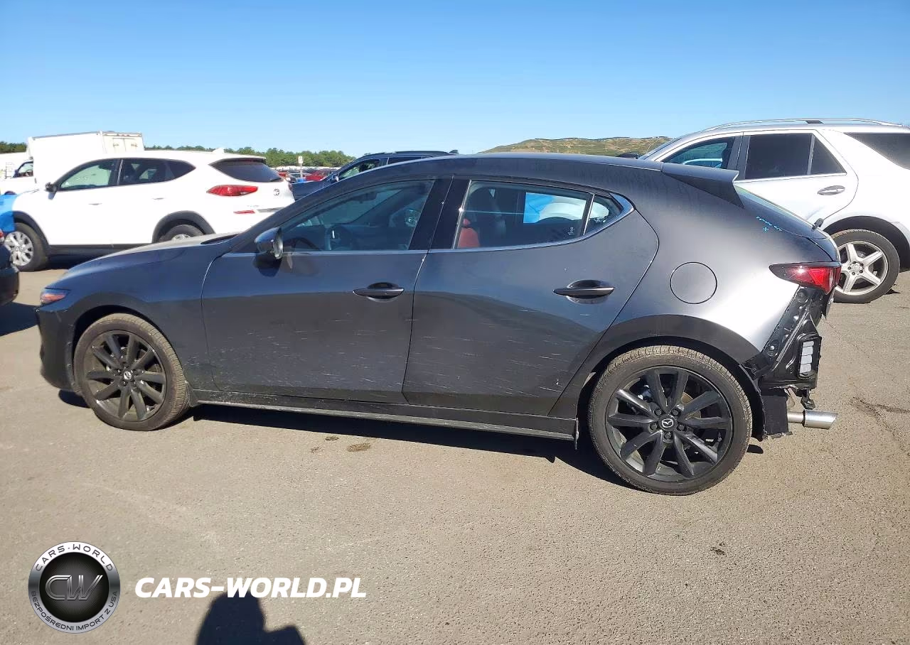2026 Mazda 3 Premium VIN:JM1BPAML0T1857173 - 2