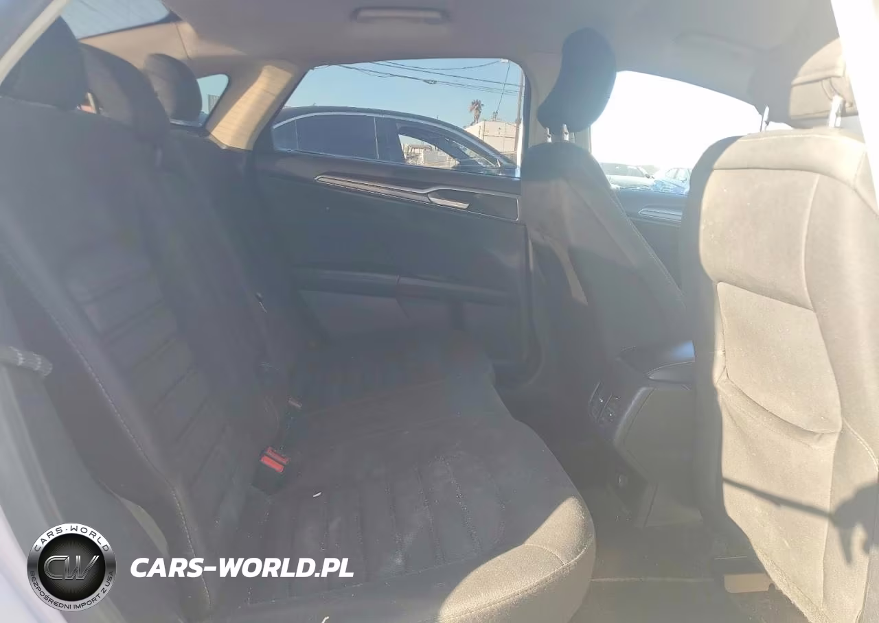 2019 Ford Fusion Se VIN:3FA6P0HDXKR173756 - 10