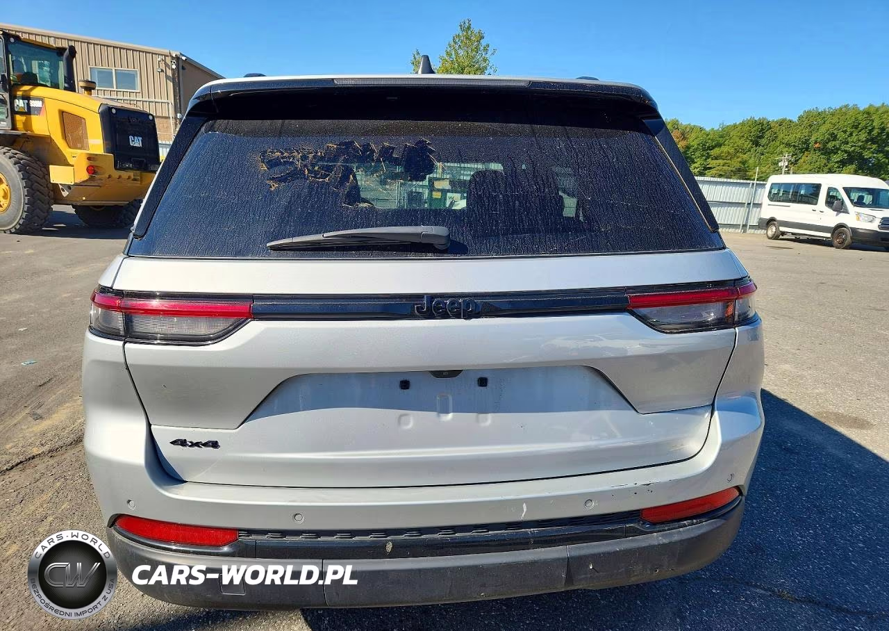 2025 Jeep Grand Cherokee Laredo VIN:1C4RJHAG5SC325100 - 6