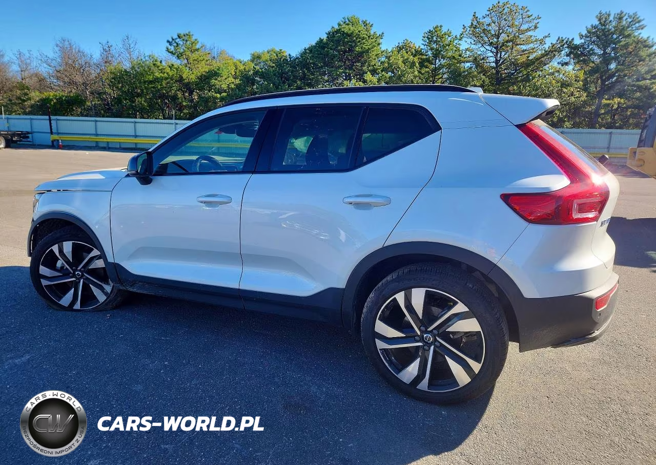 2026 Volvo Xc40 Plus VIN:YV4L12UCXT2790150 - 2