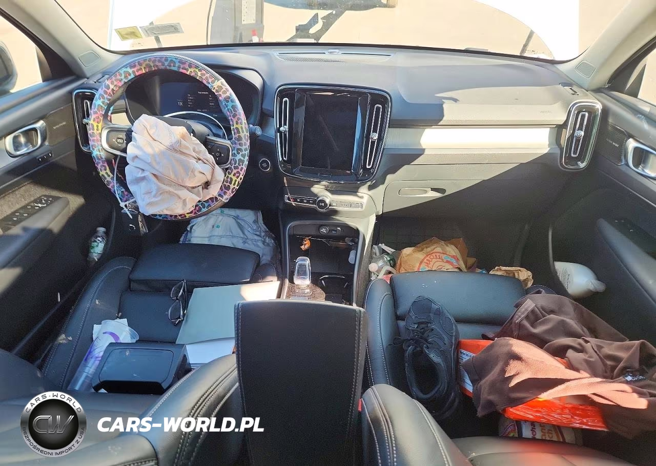 2026 Volvo Xc40 Plus VIN:YV4L12UCXT2790150 - 8