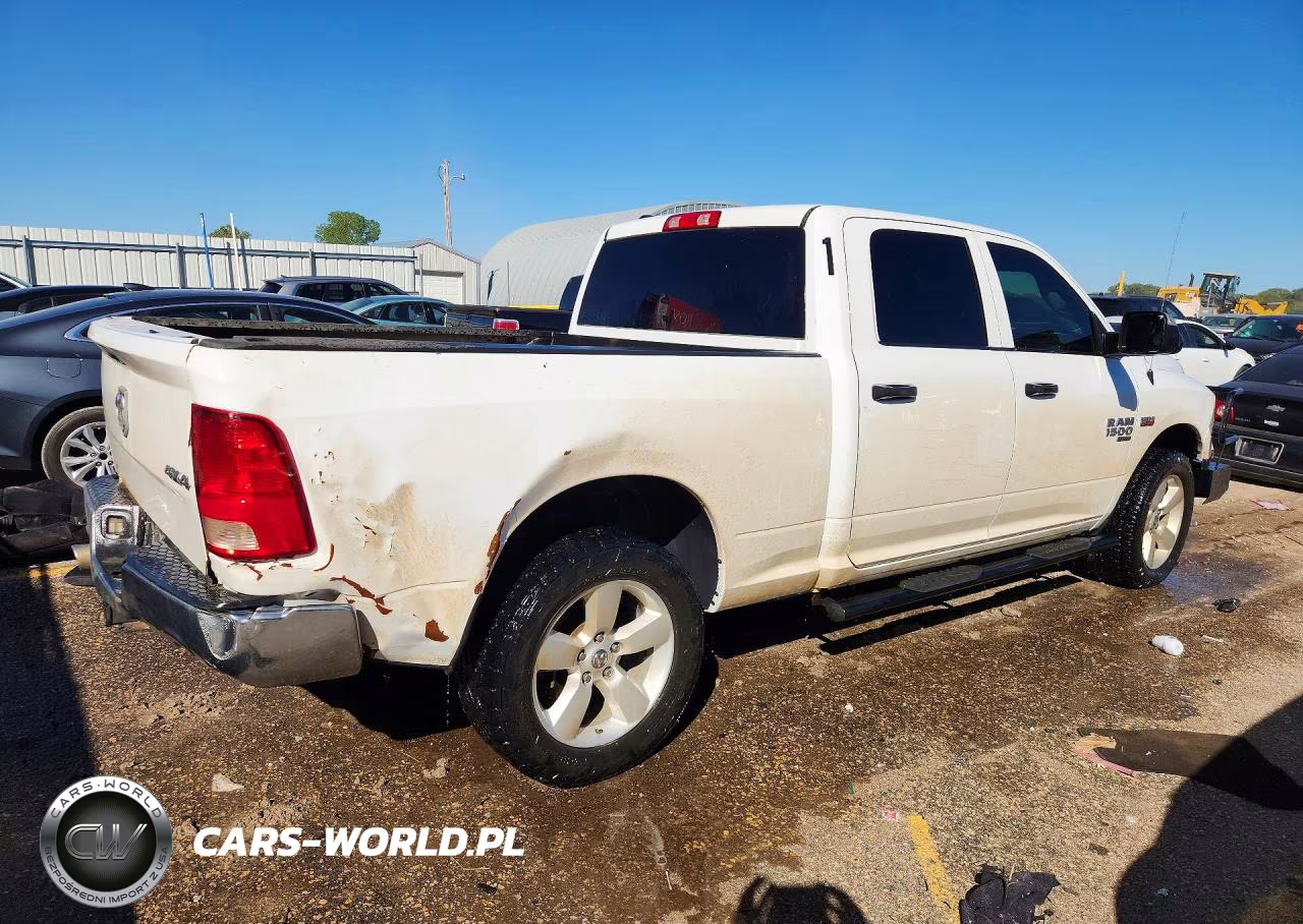 2022 Ram 1500 Classic Tradesman VIN:1C6RR7ST3NS202301 - 3
