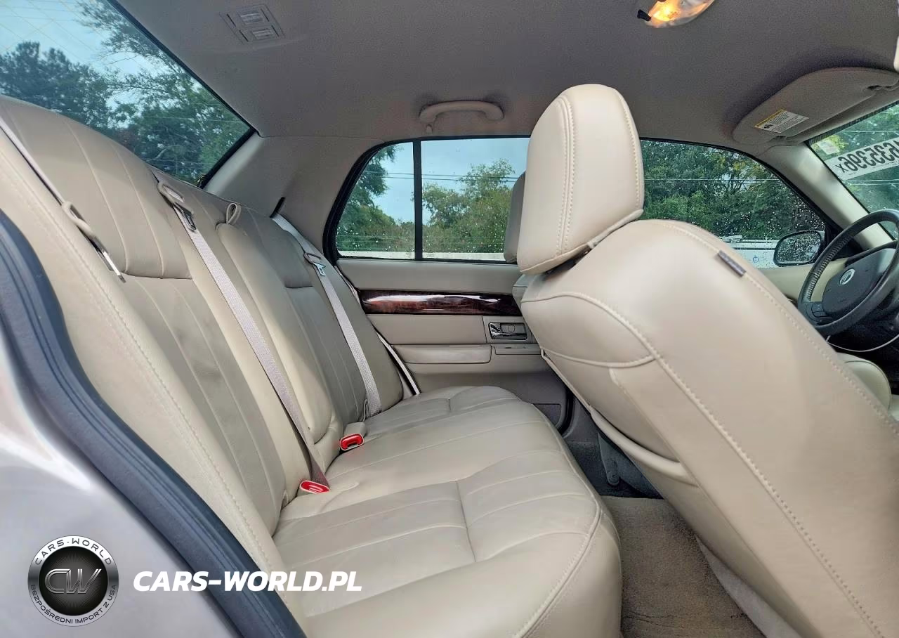 2010 Mercury Grand Marquis Ls VIN:2MEBM7FV6AX605649 - 10