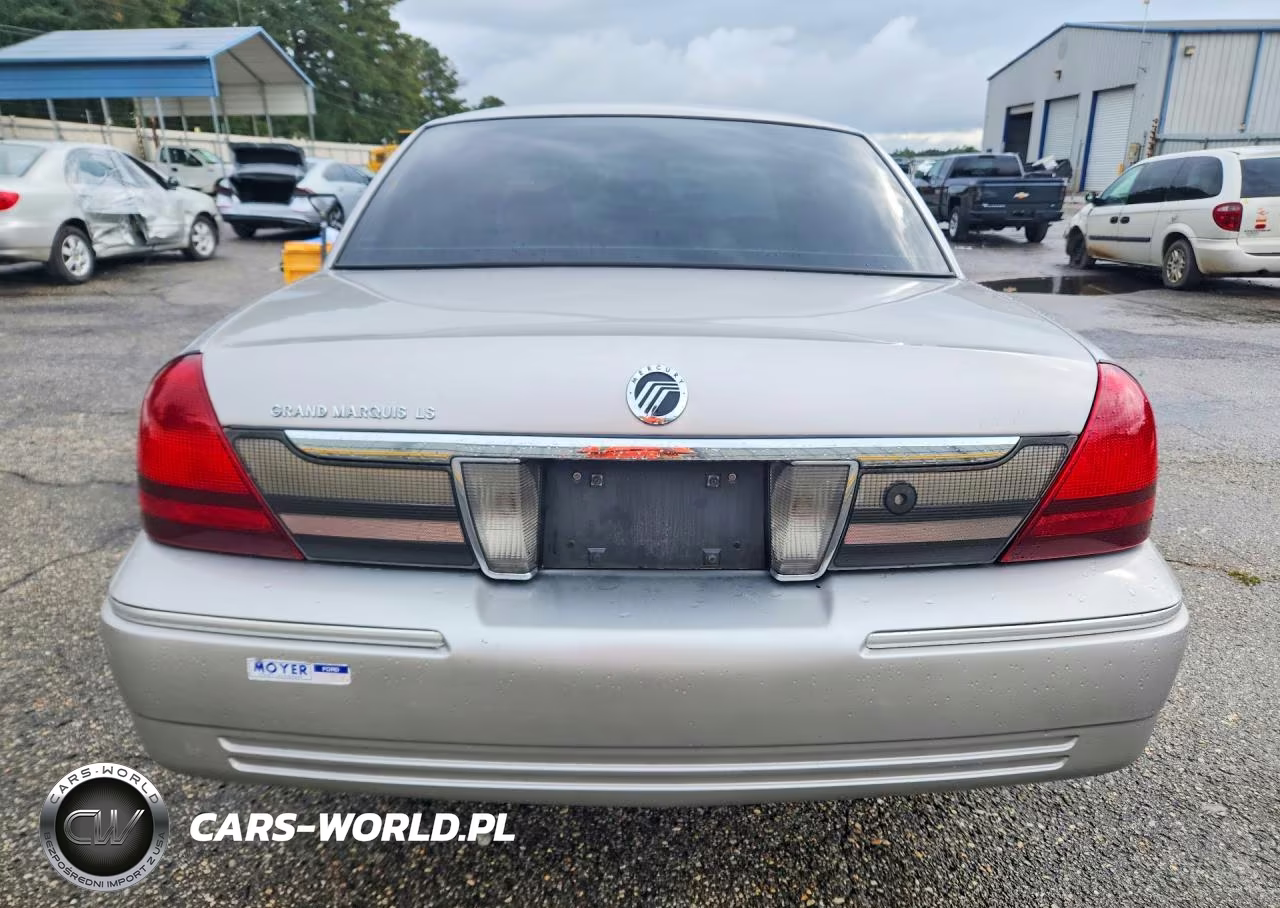 2010 Mercury Grand Marquis Ls VIN:2MEBM7FV6AX605649 - 6