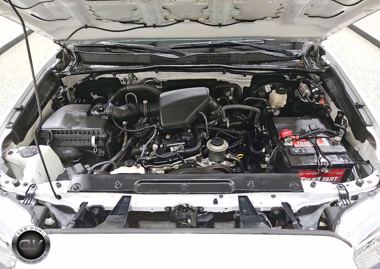 2022 Toyota Tacoma Sr VIN:3TYRX5GN2NT055575 - 11