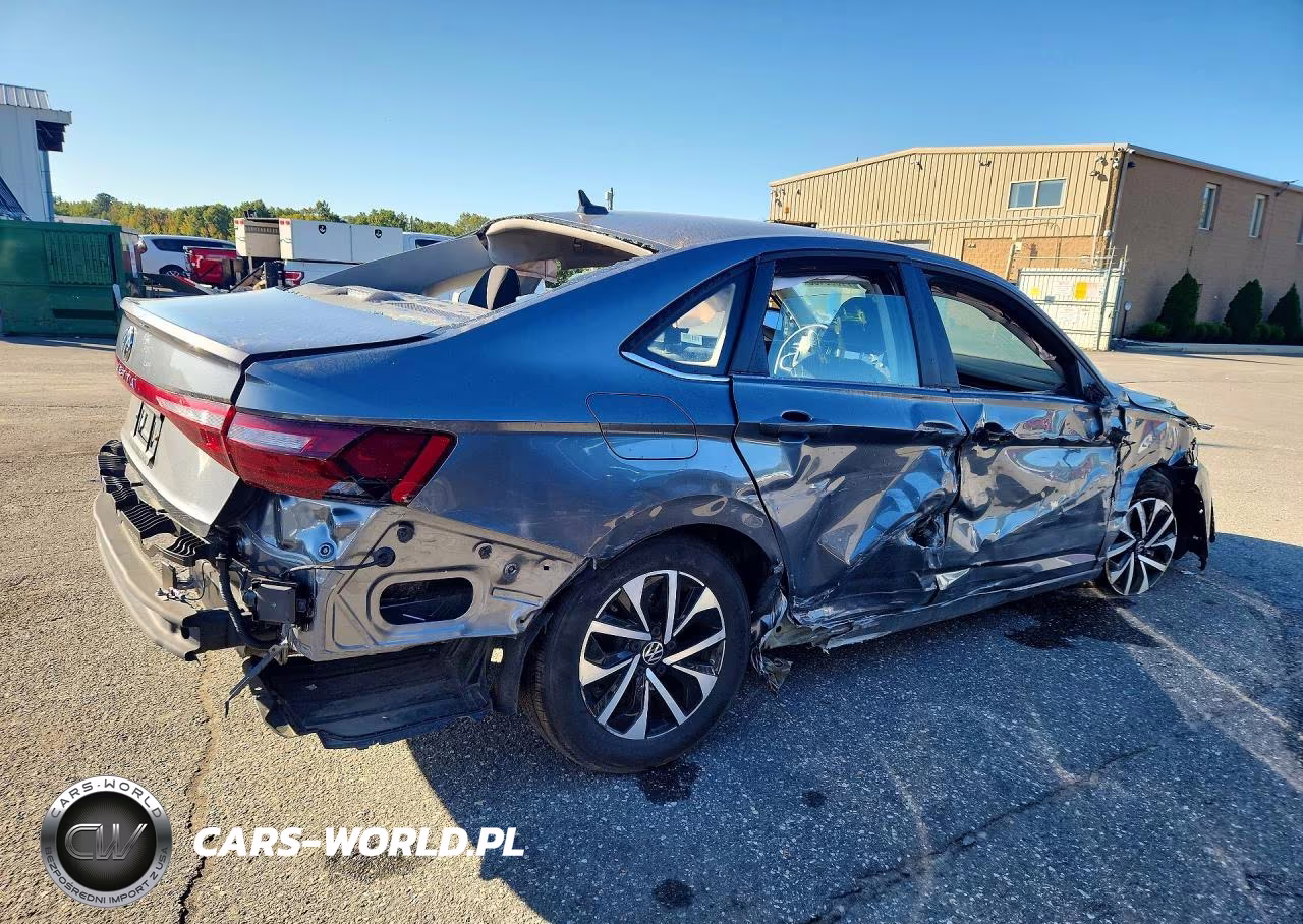 2025 Volkswagen Jetta S VIN:3VW5X7BU5SM070665 - 3