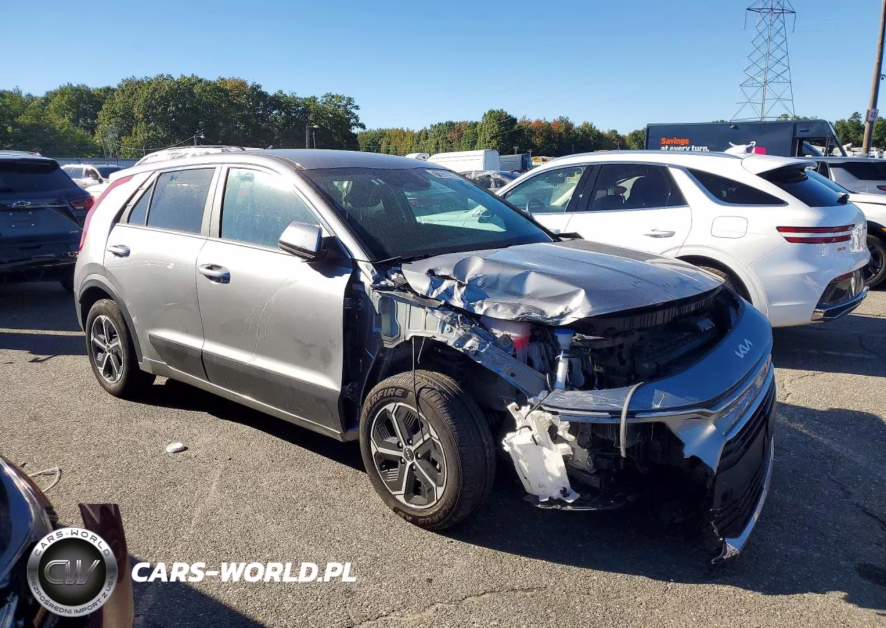 2026 Kia Niro Lx VIN:KNDCP3LEXT5325926 - 4
