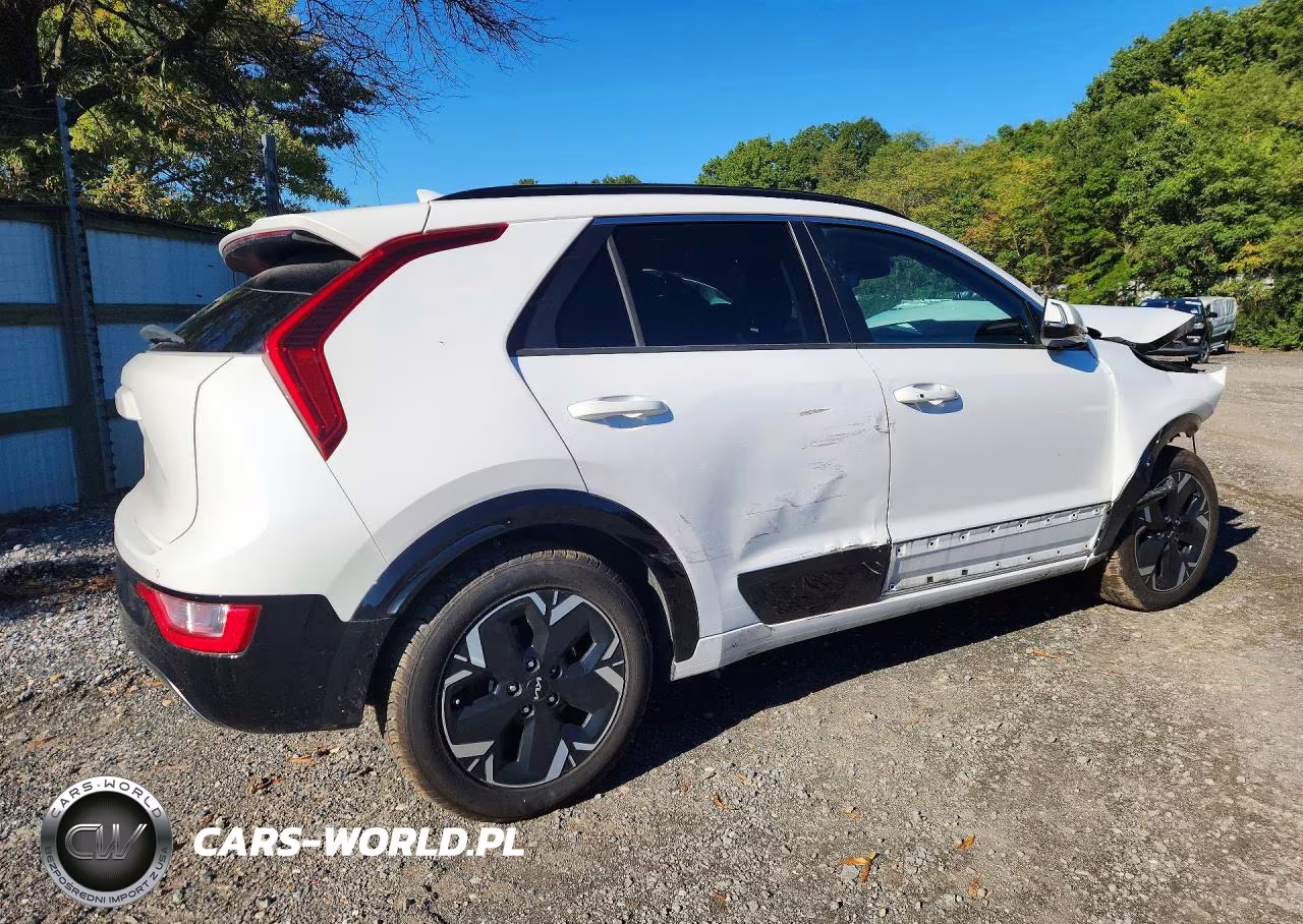 2023 Kia Niro Wind VIN:KNDCR3L15P5024879 - 3