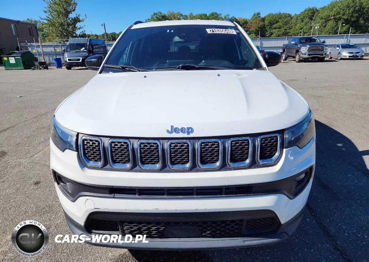 2023 Jeep Compass Latitude VIN:3C4NJDBN8PT562034 - 5