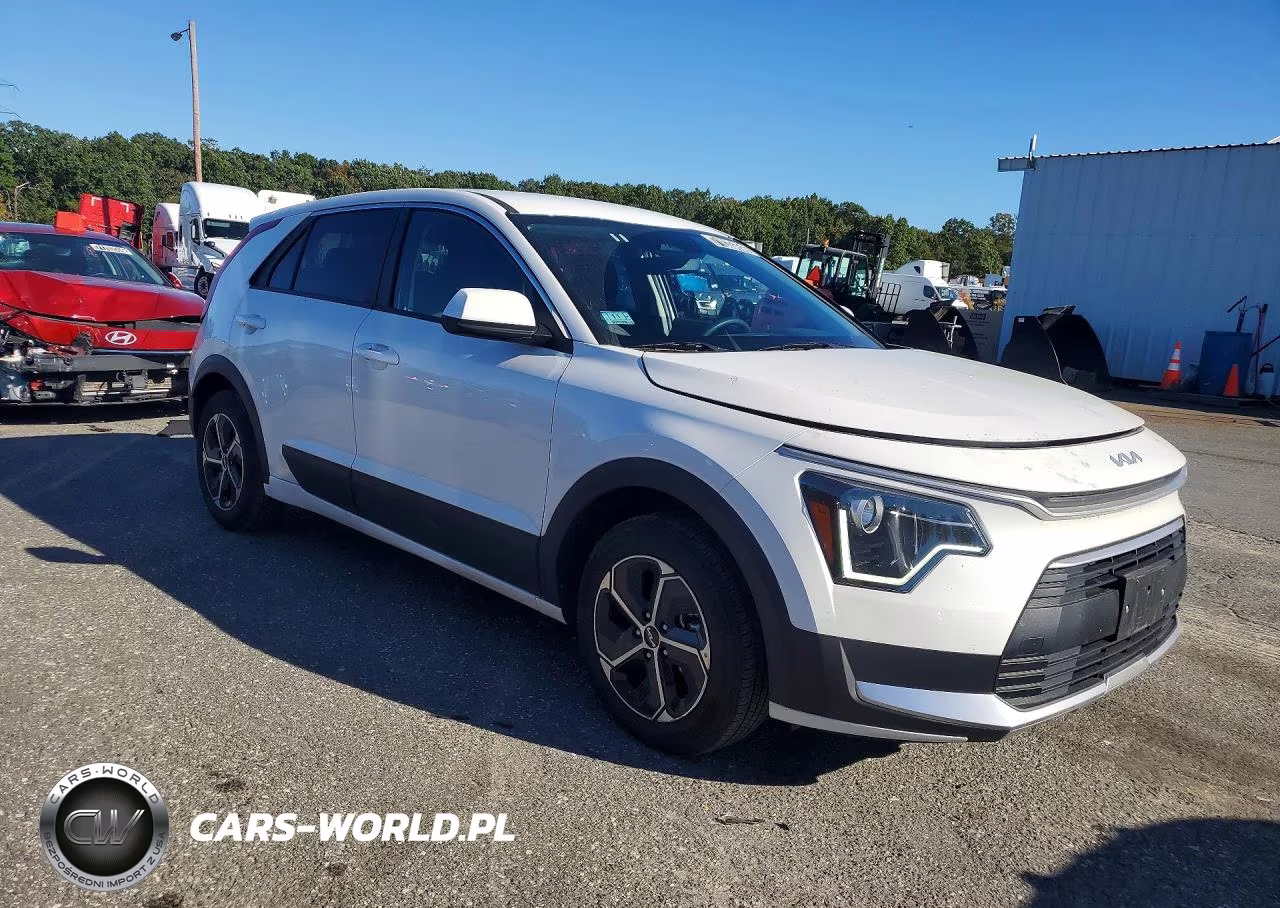 2026 Kia Niro Lx VIN:KNDCP3LE5T5329043 - 4