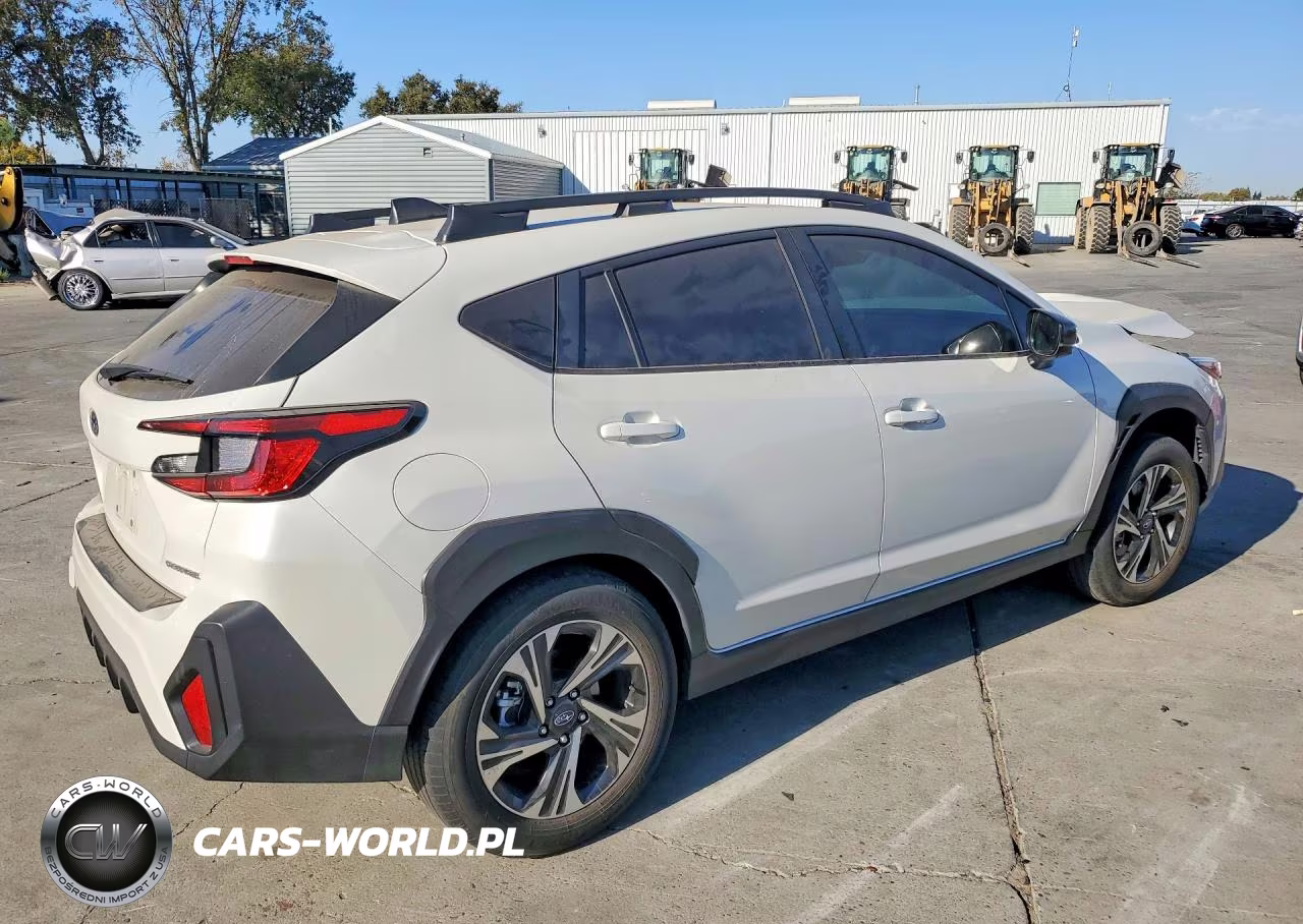 2024 Subaru Crosstrek Premium VIN:JF2GUADCXR8339832 - 3