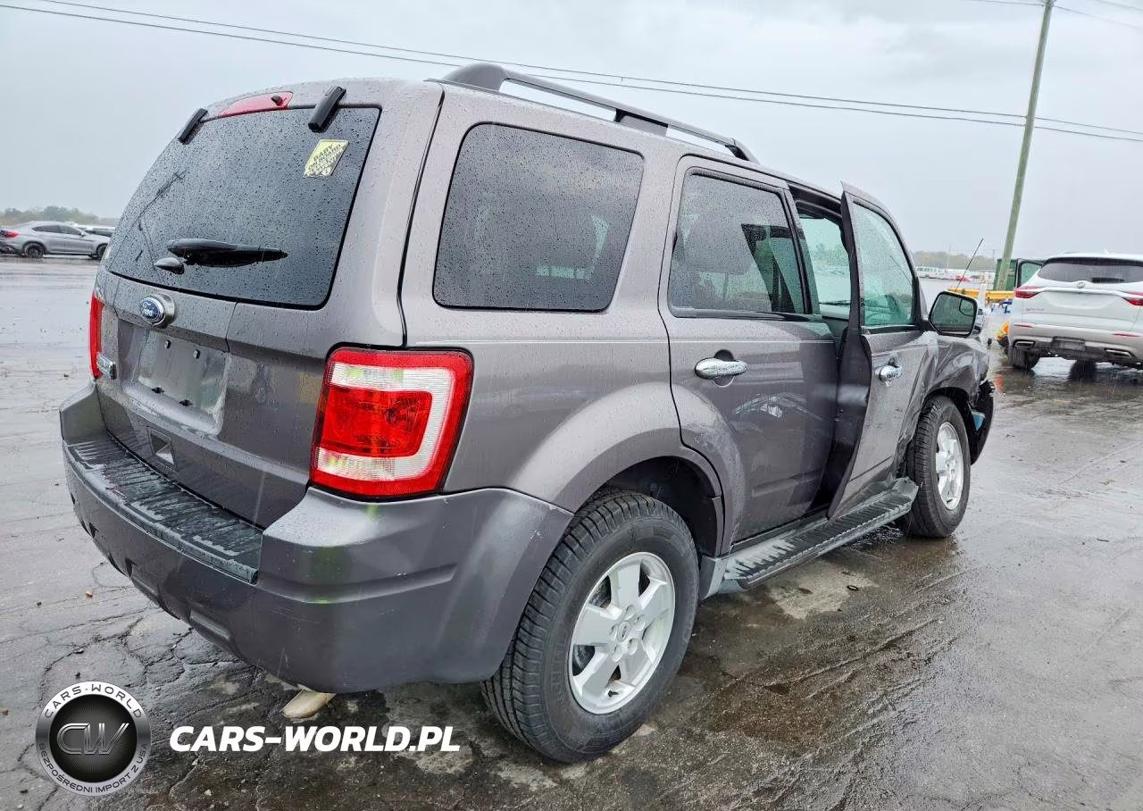 2011 Ford Escape Xlt VIN:1FMCU0D71BKC08884 - 3