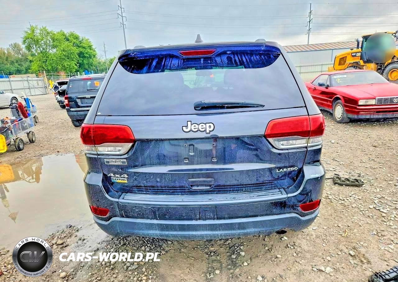 2015 Jeep Grand Cherokee Laredo VIN:1C4RJFAG6FC897433 - 6