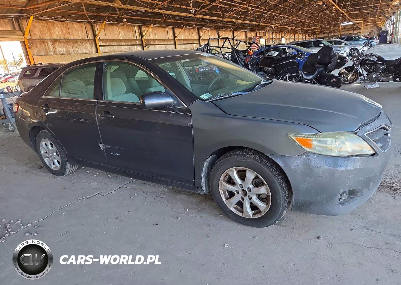 2011 Toyota Camry Le VIN:4T1BF3EK5BU709033 - 4