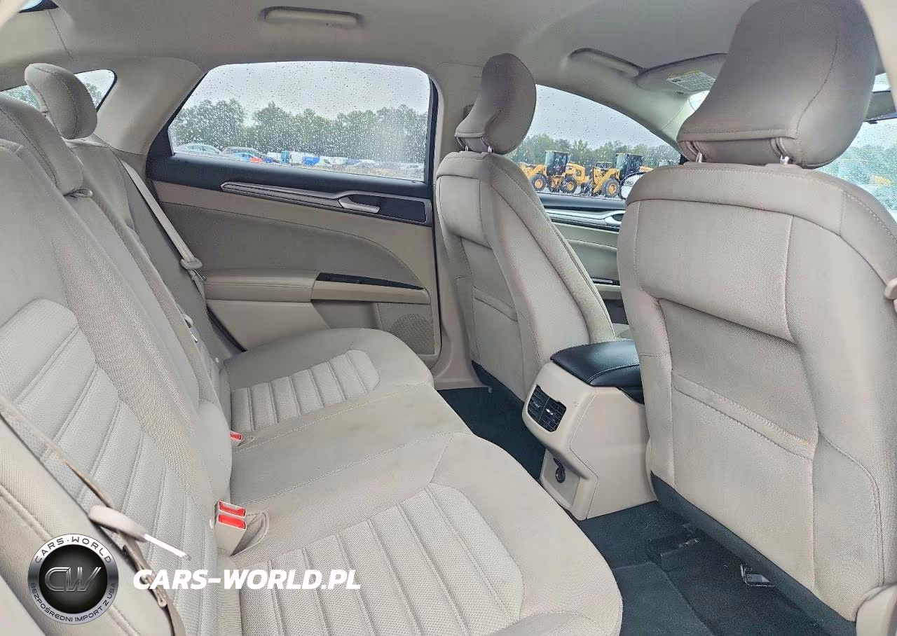 2017 Ford Fusion Se VIN:3FA6P0H75HR391896 - 10