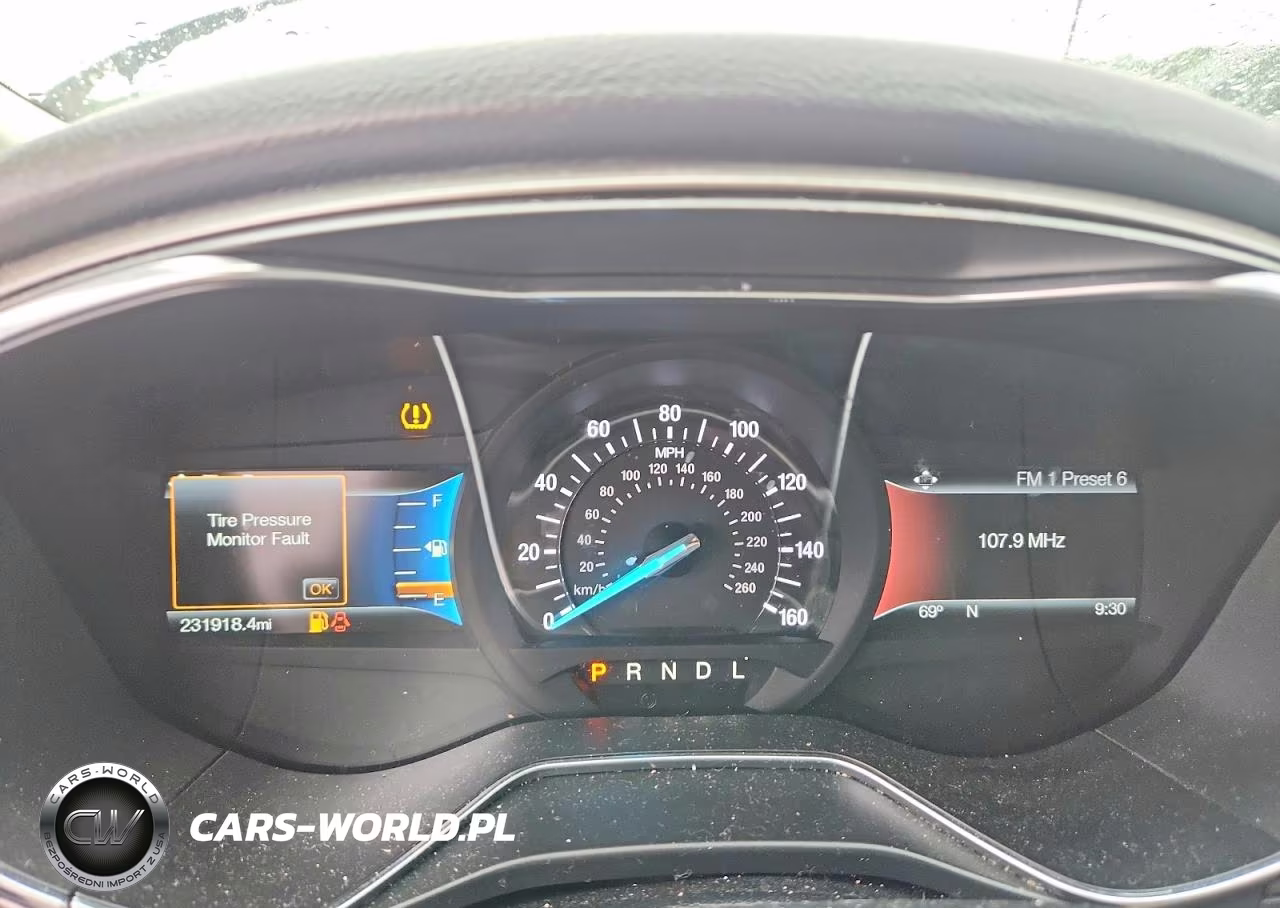 2017 Ford Fusion Se VIN:3FA6P0H75HR391896 - 9