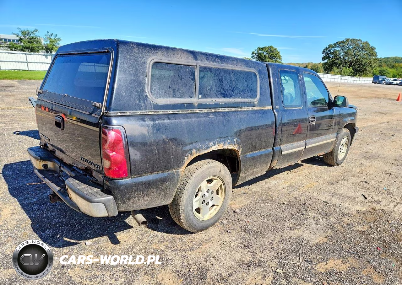 2005 Chevrolet Silverado C1500 VIN:2GCEC19T251264493 - 3