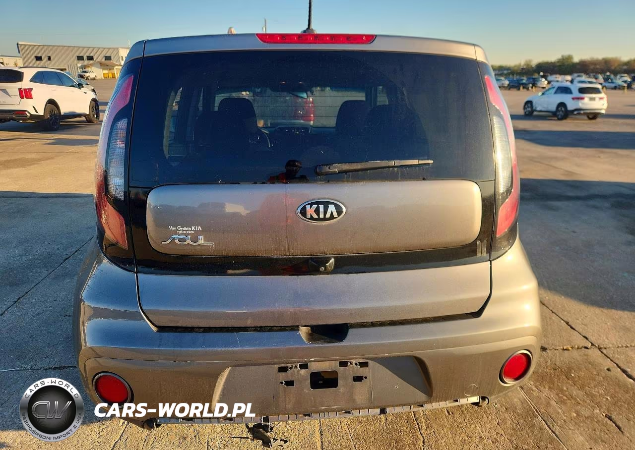 2017 Kia Soul + VIN:KNDJP3A51H7428125 - 6