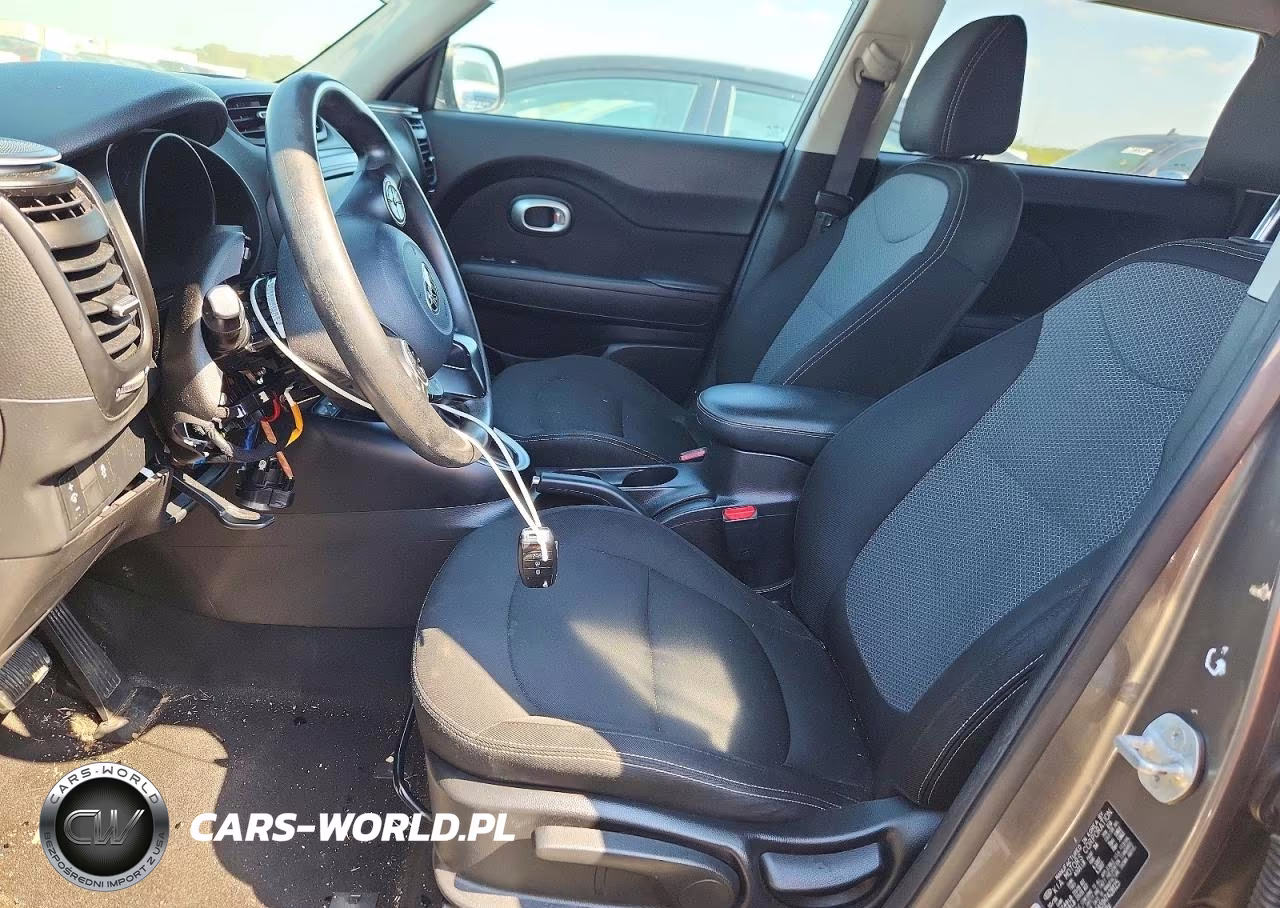 2017 Kia Soul + VIN:KNDJP3A51H7428125 - 7