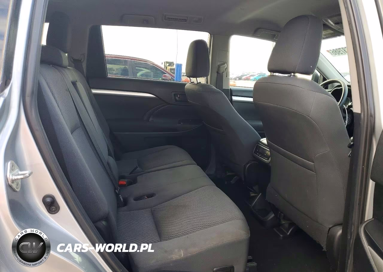 2019 Toyota Highlander Le VIN:5TDBZRFHXKS961981 - 11