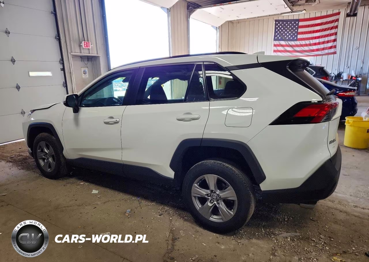 2024 Toyota Rav4 Xle VIN:2T3P1RFV9RC430865 - 2