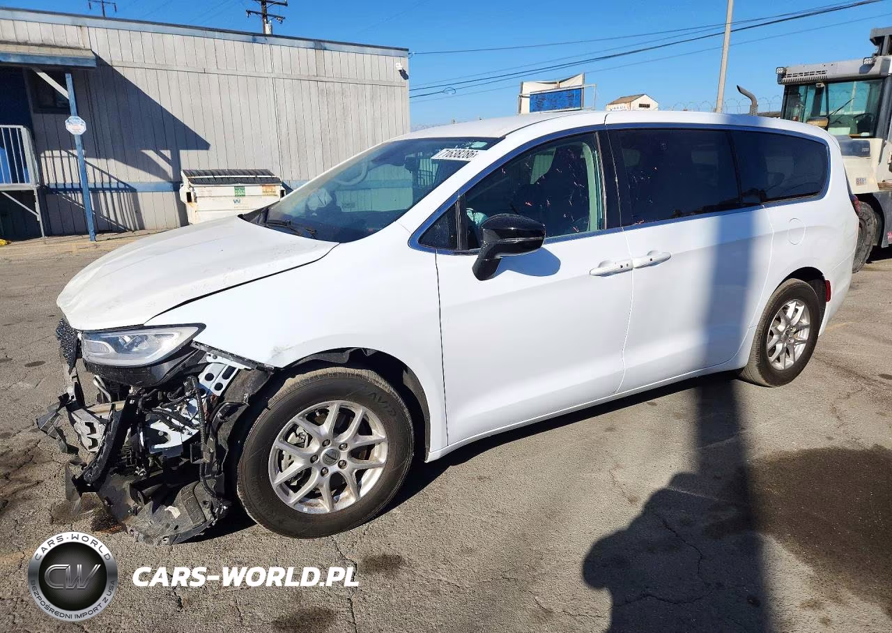 2024 Chrysler Pacifica Touring L VIN:2C4RC1BG2RR204347 - 1