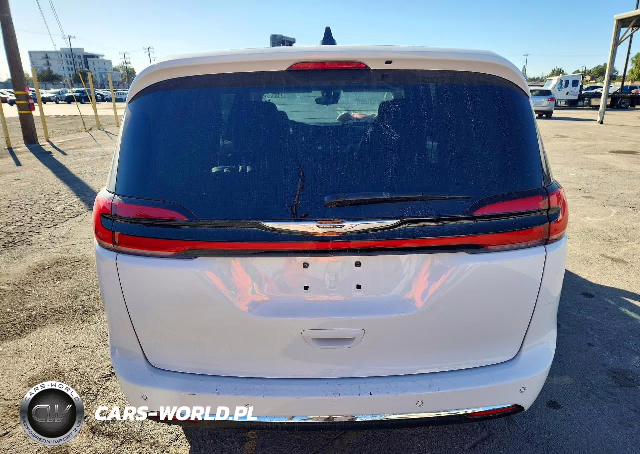 2024 Chrysler Pacifica Touring L VIN:2C4RC1BG2RR204347 - 6