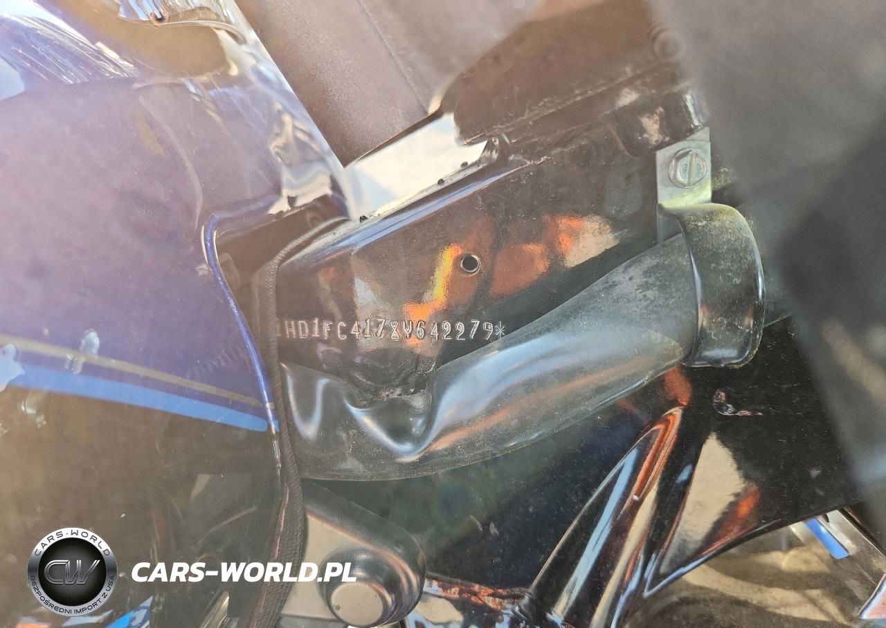 2008 Harley-Davidson Flhtcui VIN:1HD1FC4178Y642279 - 10