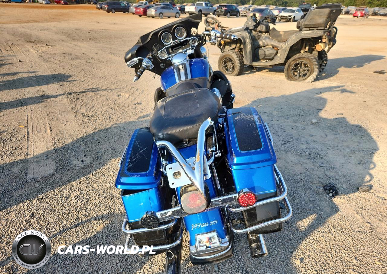 2008 Harley-Davidson Flhtcui VIN:1HD1FC4178Y642279 - 4