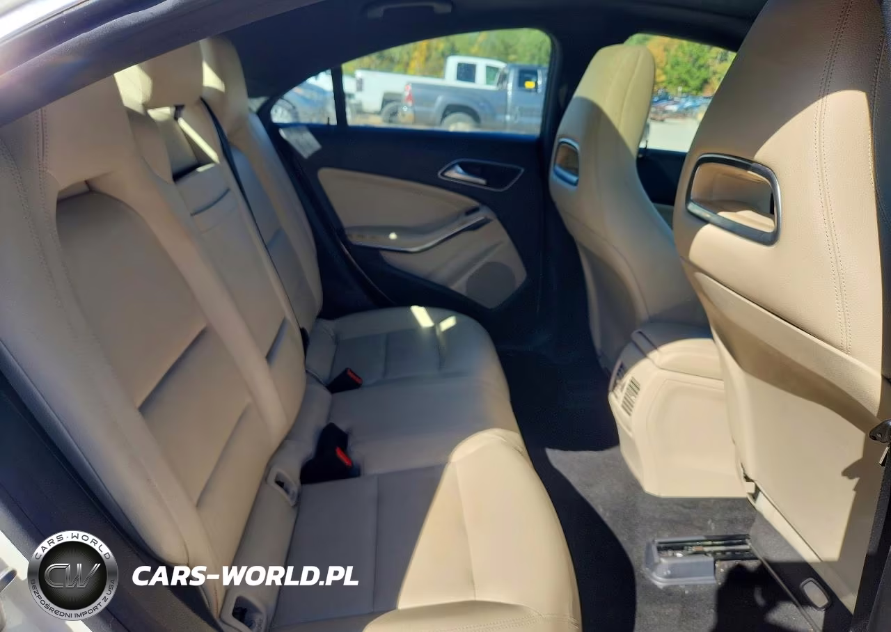 2018 Mercedes-Benz Cla 250 VIN:WDDSJ4EB0JN632644 - 10