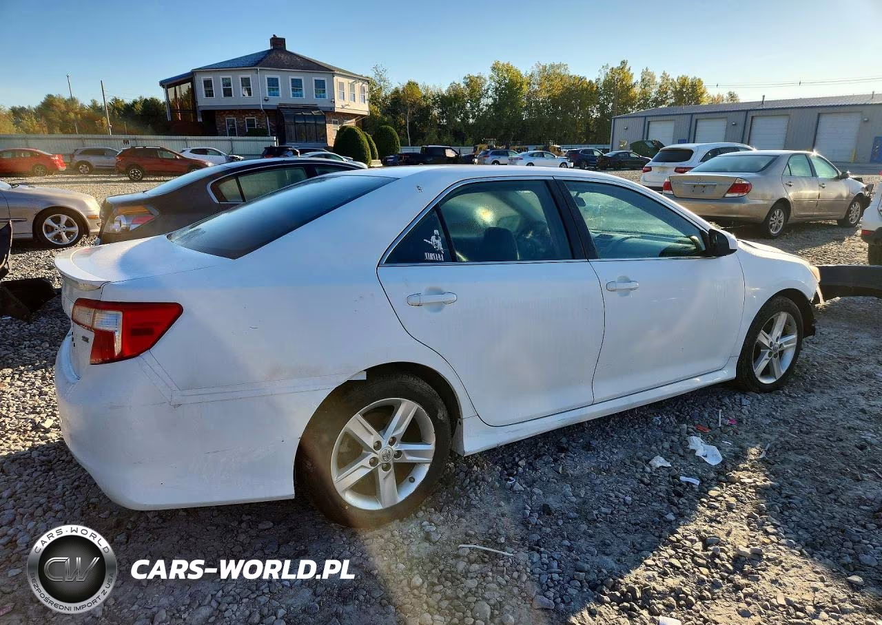 2013 Toyota Camry Se VIN:4T1BF1FK3DU696403 - 3